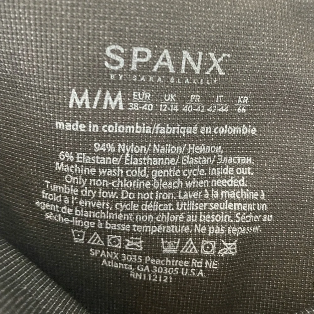 NWT SPANX Seamless Moto Legging, Very Black, Size M